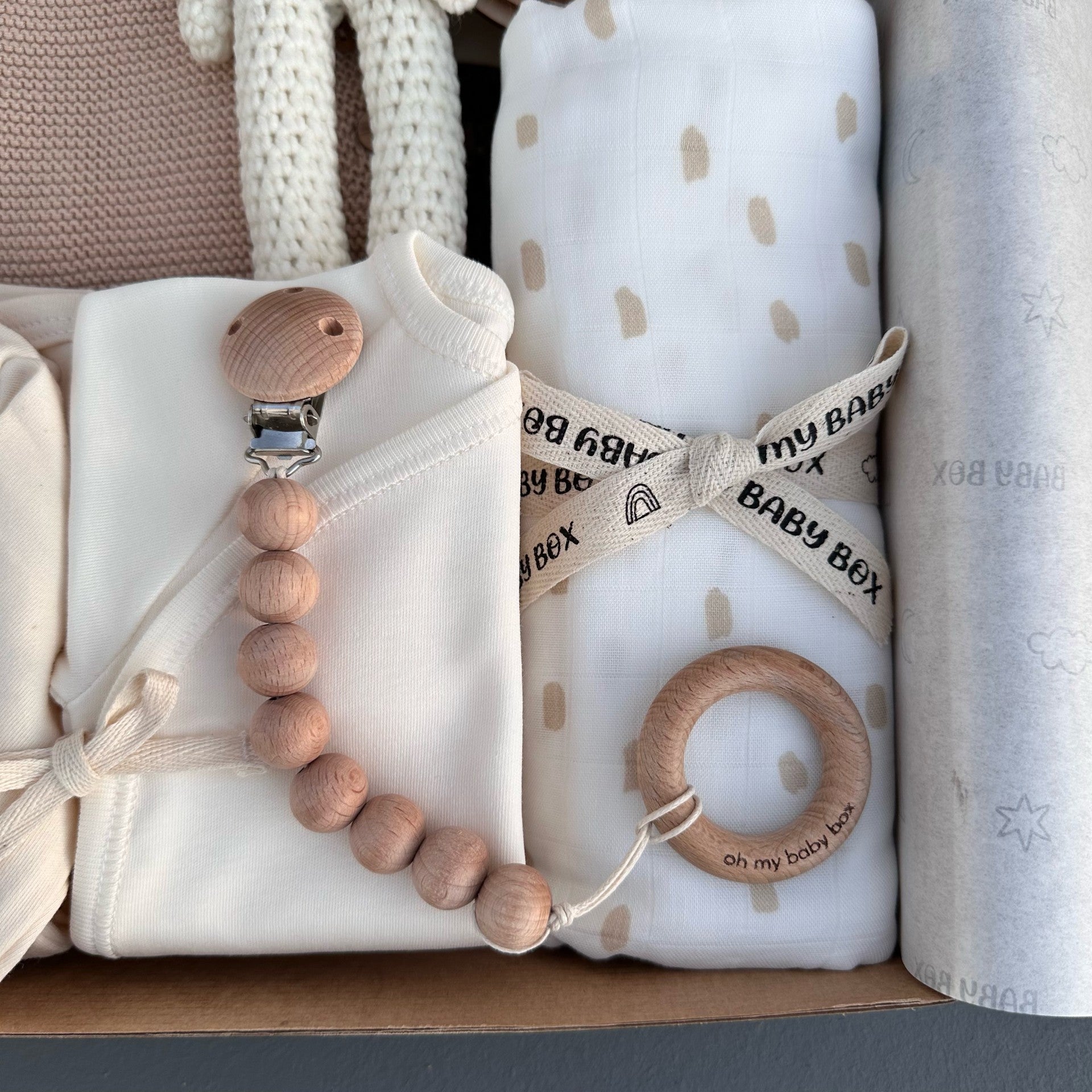 Newborn Maternity Dots